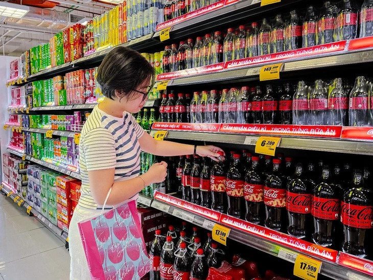 Mẫu bao bì Tết 2024 Coca-Cola vừa ra mắt có gì đặc biệt?