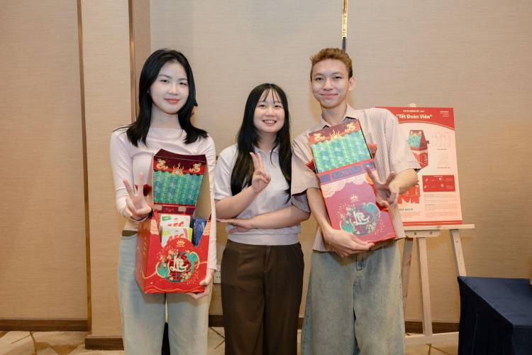 Packaging Speak Out 2025 vinh danh hai đội LUcK và Hippoo -2